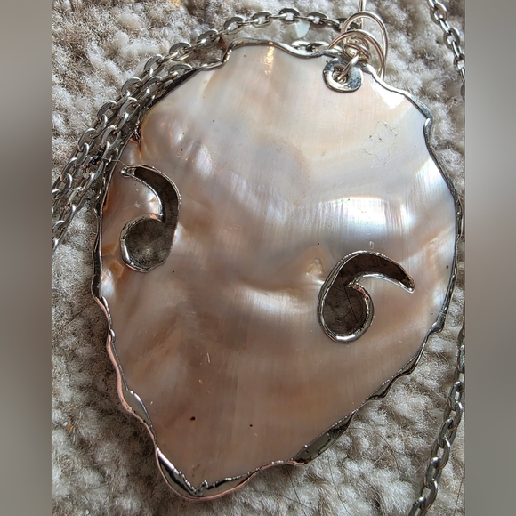 Blister M Pearl Necklace platinum /  Sterling . Repurposed Vintage Piece By Me - Picture 5 of 11